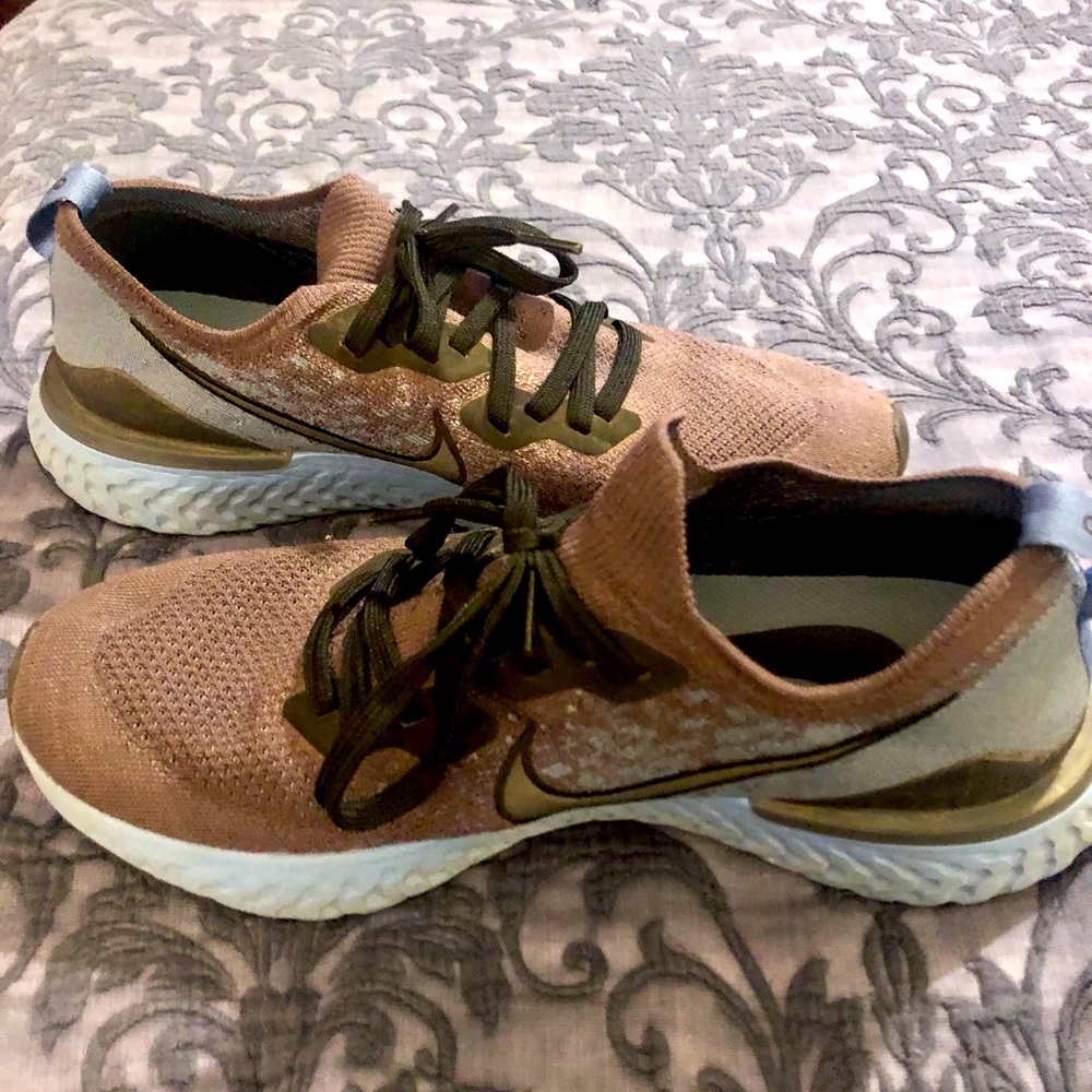 Nike Epic React Flyknit 2 Running Shoes